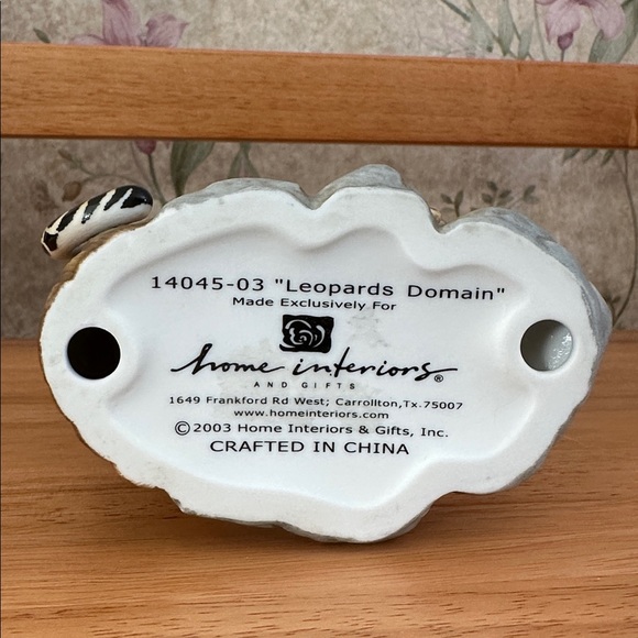 Home Interiors Leopards Domain Figurine - Leopard on Branch - Brown and Cream - Picture 6 of 7